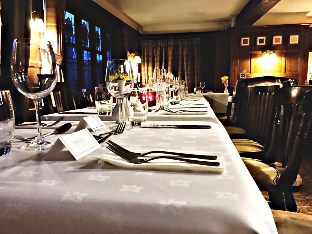 The Lion Hotel Buckden  Exterior photo